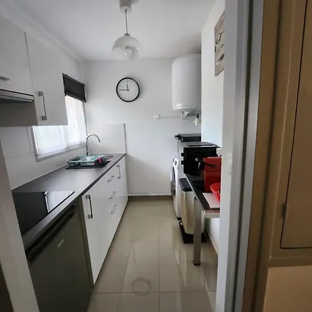 Joli T1 Pour Vos Apartment